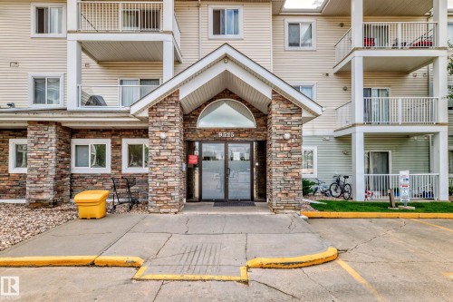 325 9525 162 Avenue  Edmonton, AB T5Z 3V2