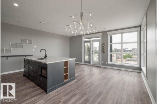 412 10518 113 Street, Edmonton, AB - Indoor