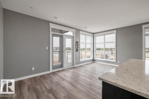 412 10518 113 Street, Edmonton, AB - Indoor