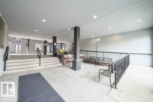412 10518 113 Street, Edmonton, AB - Indoor Photo Showing Other Room