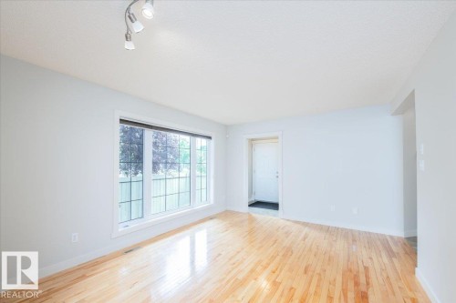 10904 72 Avenue, Edmonton, AB - Indoor Photo Showing Other Room