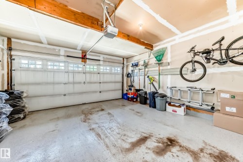 1443 37C Avenue, Edmonton, AB - Indoor Photo Showing Garage