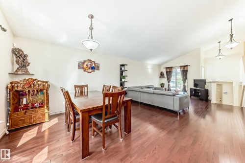 1443 37C Avenue, Edmonton, AB - Indoor Photo Showing Other Room