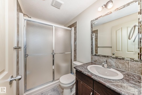 1443 37C Avenue, Edmonton, AB - Indoor Photo Showing Bathroom