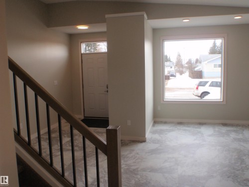 4418 55 Avenue, Barrhead, AB - Indoor Photo Showing Other Room