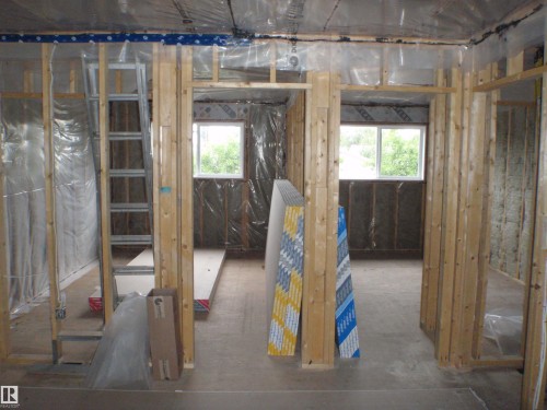 4418 55 Avenue, Barrhead, AB - Indoor