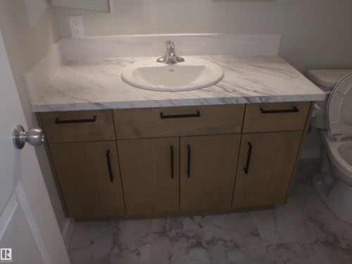 4418 55 Avenue, Barrhead, AB - Indoor Photo Showing Bathroom