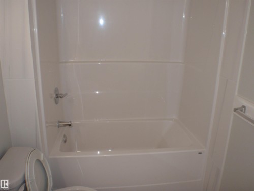 4418 55 Avenue, Barrhead, AB - Indoor Photo Showing Bathroom
