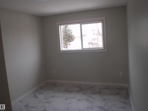 4418 55 Avenue, Barrhead, AB - Indoor Photo Showing Other Room
