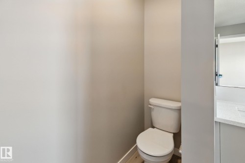 2364 Muckleplum Way, Edmonton, AB - Indoor Photo Showing Bathroom