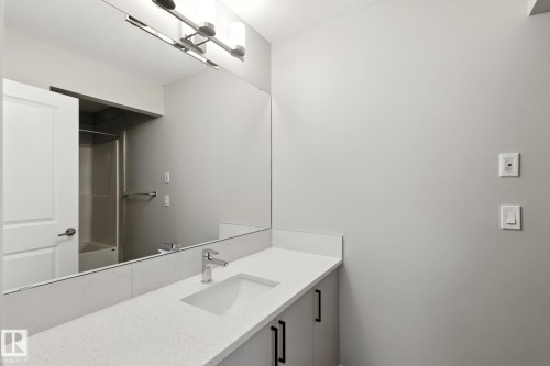 2364 Muckleplum Way, Edmonton, AB - Indoor Photo Showing Bathroom