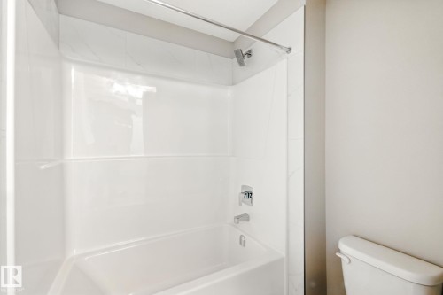 2364 Muckleplum Way, Edmonton, AB - Indoor Photo Showing Bathroom