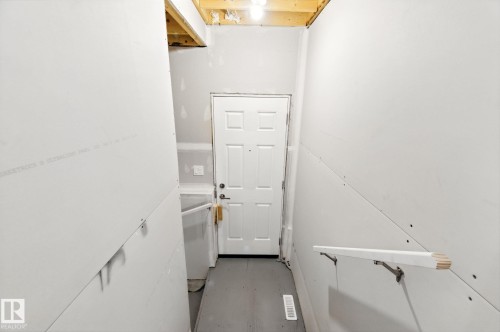 2364 Muckleplum Way, Edmonton, AB - Indoor Photo Showing Other Room