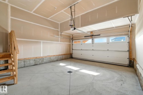 2364 Muckleplum Way, Edmonton, AB - Indoor Photo Showing Garage