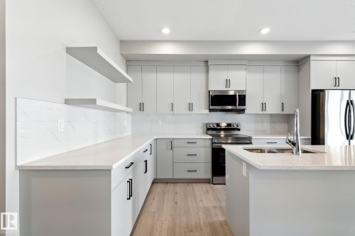 2364 Muckleplum Way, Edmonton, AB - Indoor Photo Showing Kitchen With Double Sink With Upgraded Kitchen