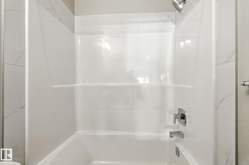 2364 Muckleplum Way, Edmonton, AB - Indoor Photo Showing Bathroom