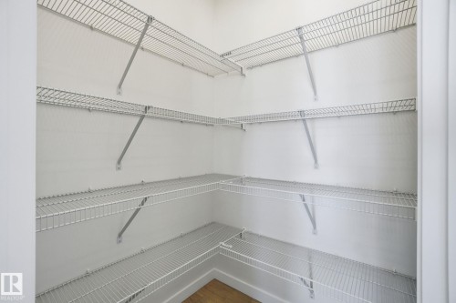 5621 Hawthorn Way, Edmonton, AB - Indoor With Storage