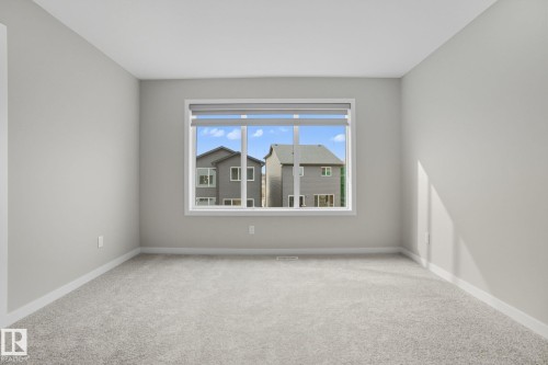 9102 Elves Loop Nw, Edmonton, AB - Indoor Photo Showing Other Room