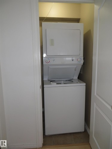 102 10547 83 Avenue, Edmonton, AB - Indoor Photo Showing Laundry Room