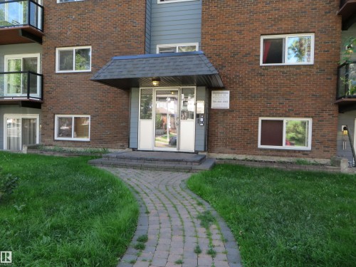 102 10547 83 Avenue, Edmonton, AB - Outdoor
