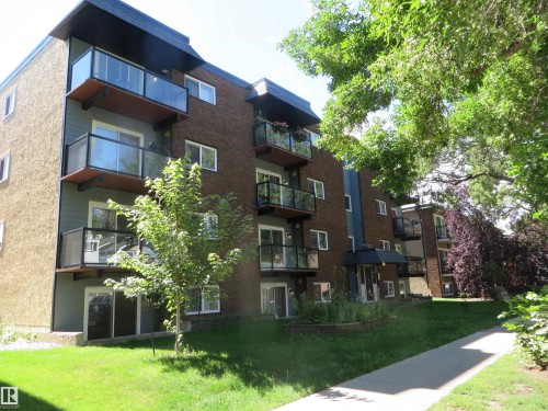 102 10547 83 Avenue, Edmonton, AB - Outdoor