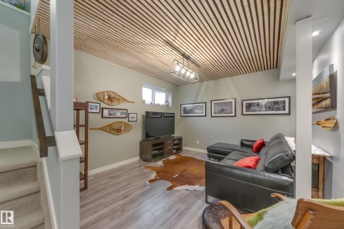 3721 Parker Court, Edmonton, AB - Indoor