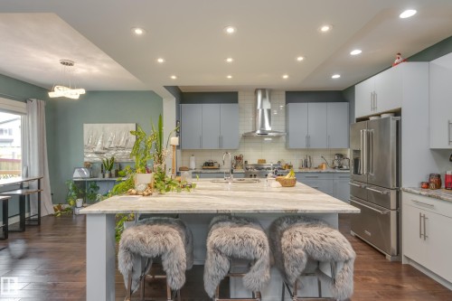 3721 Parker Court, Edmonton, AB - Indoor Photo Showing Kitchen With Upgraded Kitchen