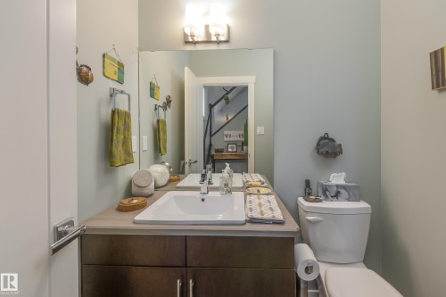 3721 Parker Court, Edmonton, AB - Indoor Photo Showing Bathroom