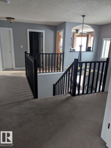 11019 10 Avenue, Edmonton, AB - Indoor Photo Showing Other Room