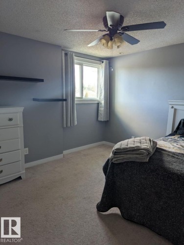 11019 10 Avenue, Edmonton, AB - Indoor Photo Showing Bedroom