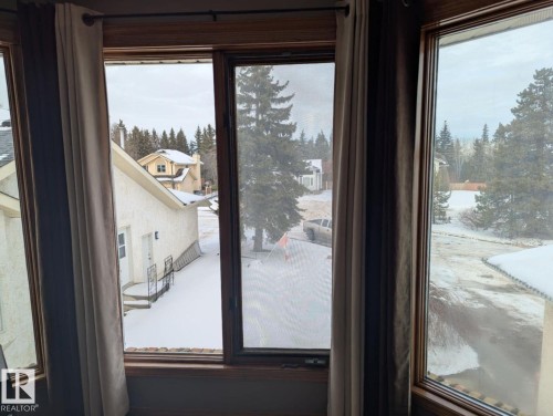 11019 10 Avenue, Edmonton, AB - Indoor Photo Showing Other Room