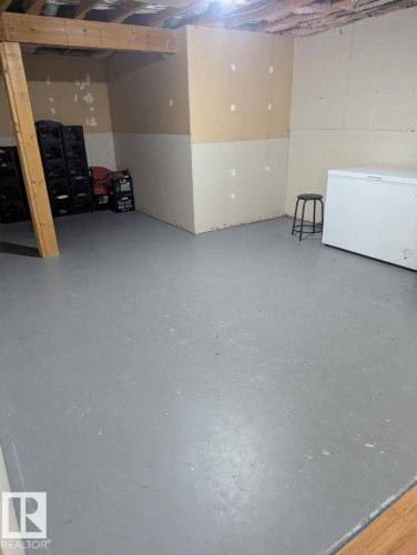 11019 10 Avenue, Edmonton, AB - Indoor