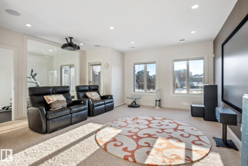 3811 Kidd Bay, Edmonton, AB - Indoor Photo Showing Living Room