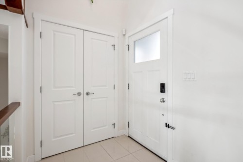 3811 Kidd Bay, Edmonton, AB - Indoor Photo Showing Other Room