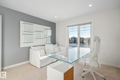 3811 Kidd Bay, Edmonton, AB - Indoor