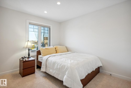 3811 Kidd Bay, Edmonton, AB - Indoor Photo Showing Bedroom