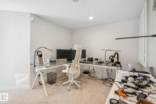 3811 Kidd Bay, Edmonton, AB - Indoor Photo Showing Office