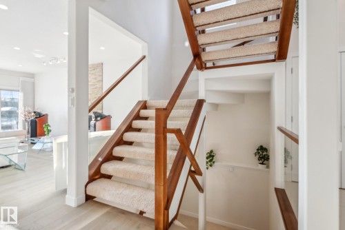 3811 Kidd Bay, Edmonton, AB - Indoor Photo Showing Other Room