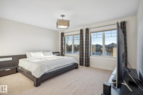 3811 Kidd Bay, Edmonton, AB - Indoor Photo Showing Bedroom