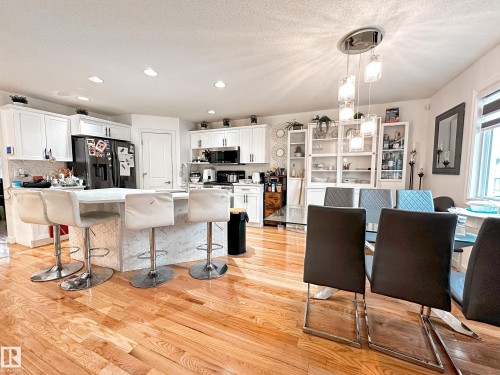 223 61 Street, Edmonton, AB - Indoor