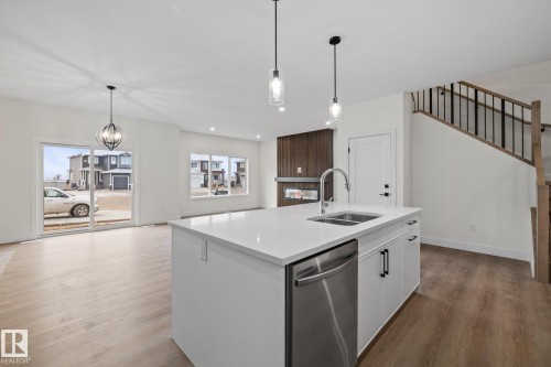 9628 89A Street, Morinville, AB - Indoor Photo Showing Kitchen With Double Sink With Upgraded Kitchen