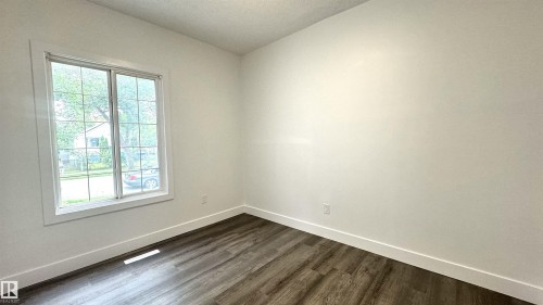 11537 81 Street, Edmonton, AB - Indoor Photo Showing Other Room