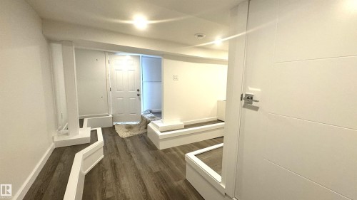 11537 81 Street, Edmonton, AB - Indoor Photo Showing Other Room