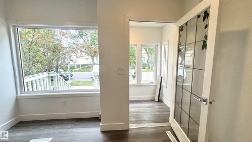 11537 81 Street, Edmonton, AB - Indoor Photo Showing Other Room