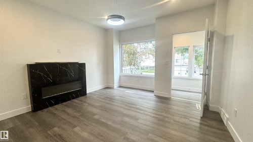 11537 81 Street, Edmonton, AB - Indoor