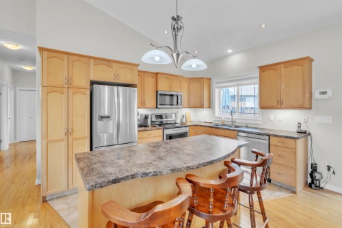 3813 45 Avenue, Bonnyville Town, AB - Indoor Photo Showing Kitchen With Double Sink