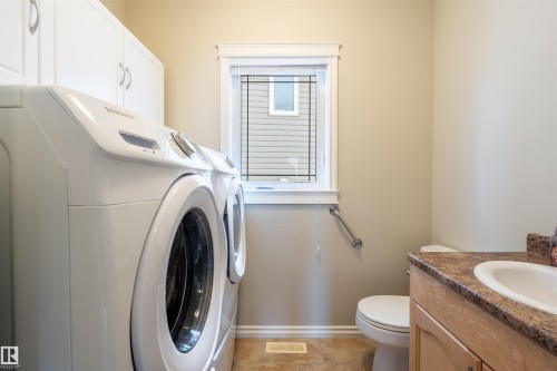 3813 45 Avenue, Bonnyville Town, AB - Indoor Photo Showing Laundry Room