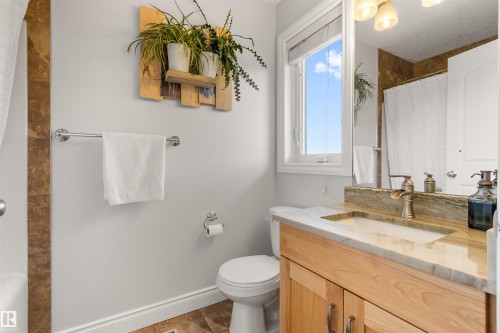 8432 Twp Road 502, Rural Brazeau County, AB - Indoor Photo Showing Bathroom
