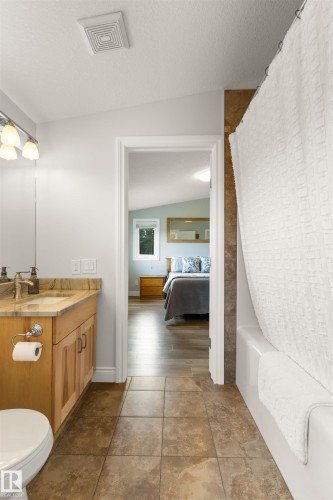 8432 Twp Road 502, Rural Brazeau County, AB - Indoor Photo Showing Bathroom