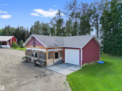8432 Twp Road 502, Rural Brazeau County, AB - Outdoor